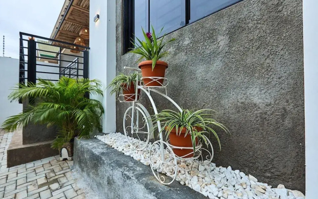 Casa- Grey Apartments