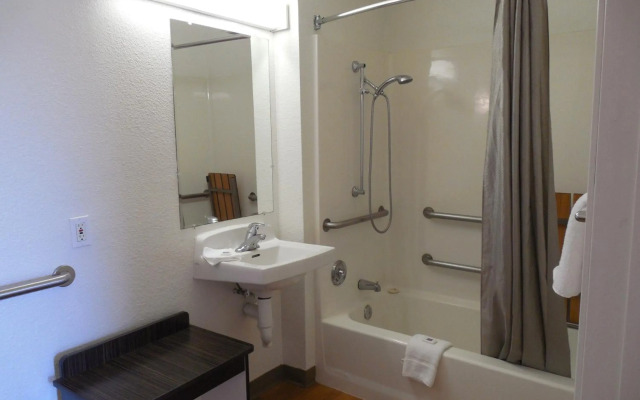 Motel 6 Chula Vista, CA - San Diego