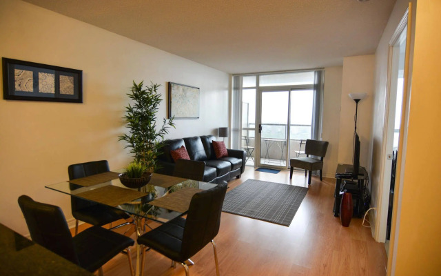 Maplewood Suites - Square One