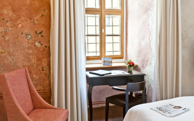 David Hotel