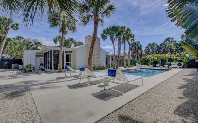 Majestic Coastal Escape