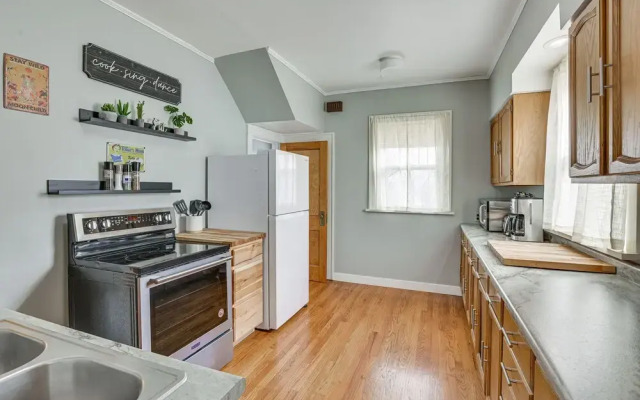 Pet-friendly Omaha Vacation Rental With Deck!