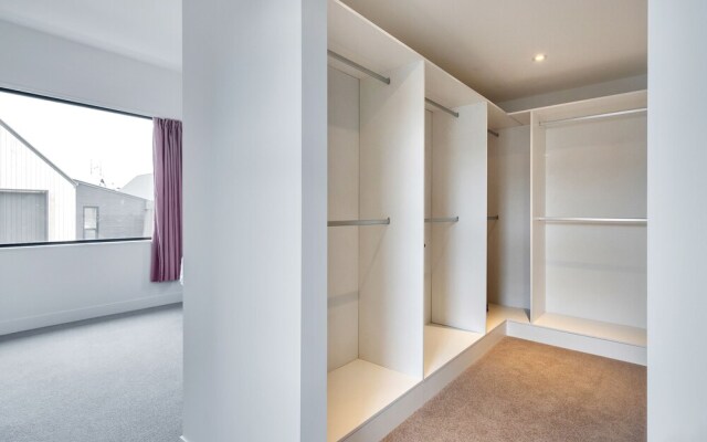 Wonderful Hobsonville Three Bedroom Home