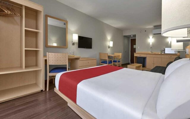 City Express Suites by Marriott Silao Aeropuerto