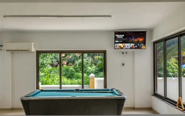 1BR w Pool Sauna Near Calangute Baga Beach