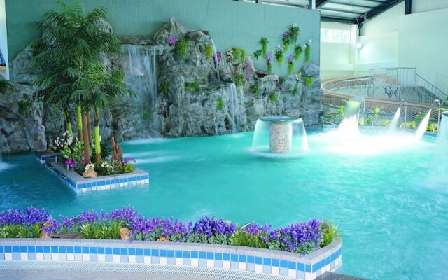 New Era Art Resort and Spa