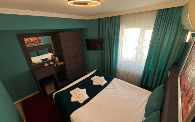 Saffron Hotel Old City