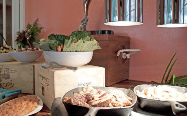 Palm Beach Hibiscus Bed & Breakfast