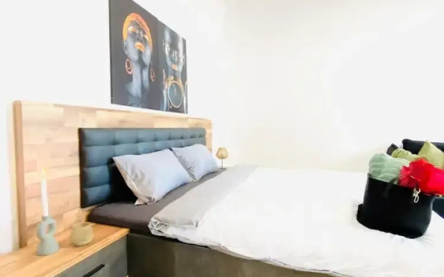 Bright 2BR Apartment Near Westbahnhof
