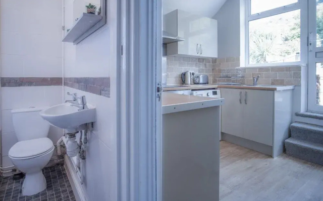 Langland Road - 2 Bedroom Town House