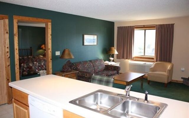 The Lodge at Crooked Lake