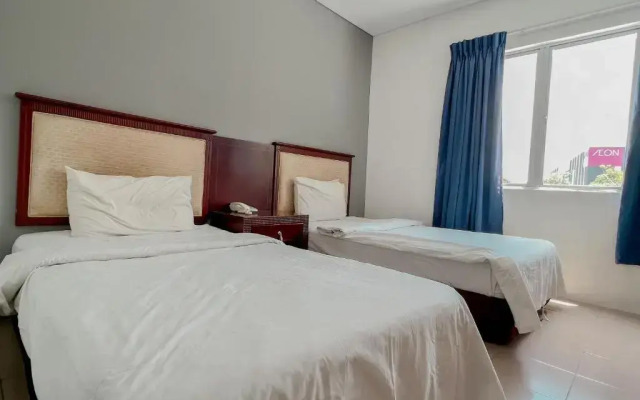 OYO 43955 N9 Business Hotel
