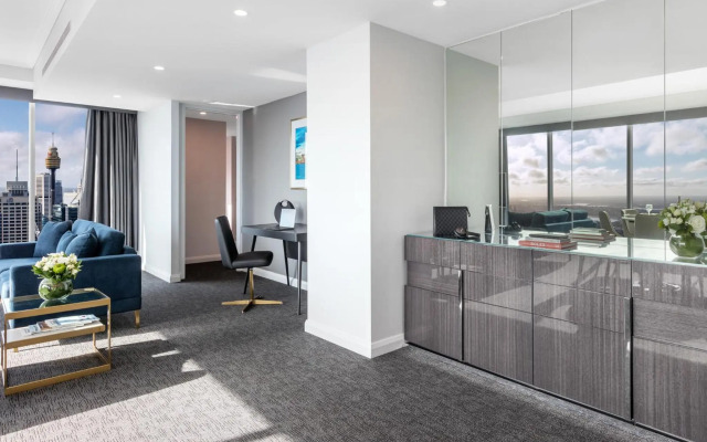 Meriton Suites World Tower