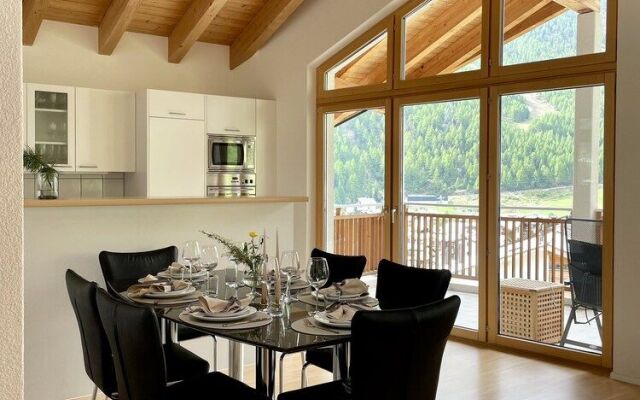 Impeccable 3-bed Duplex Penthouse in Saas-fee