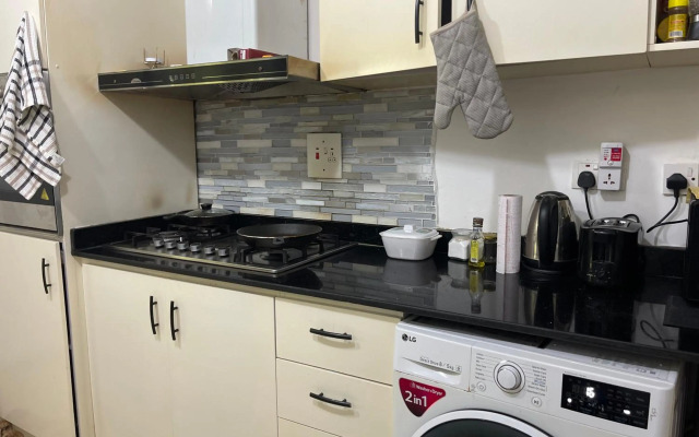 Cozy 3 bedroom flat in serene gated Ikoyi Estate