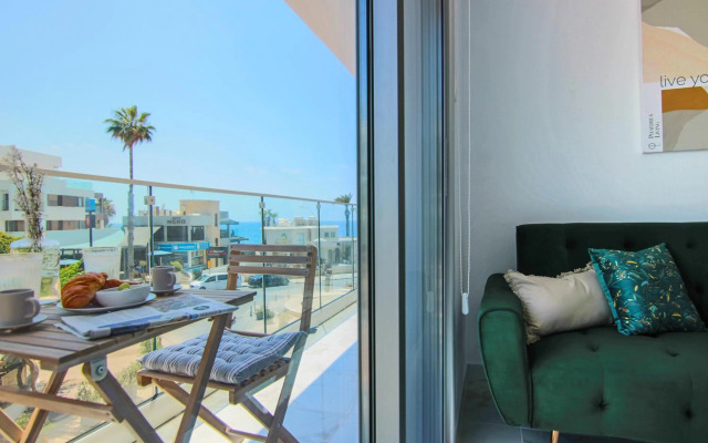Phaedrus Living Seaside Luxury Flat Athina 21