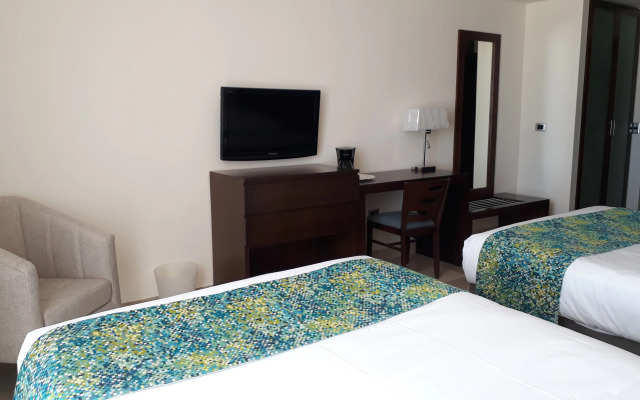 Seven Crown La Paz Malecon