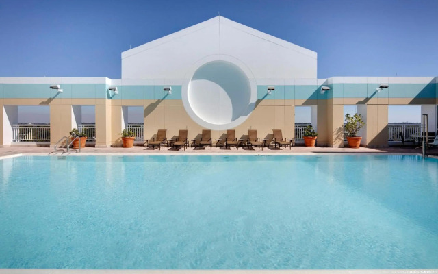 Sheraton® Suites Fort Lauderdale West