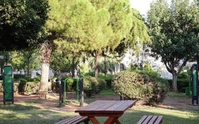 Alimos Modern Retreat Near the Beach
