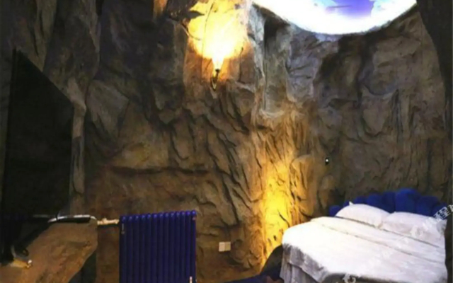 Beijing Vodran Lovers Hotel