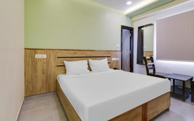 Townhouse OAK Hotel SVA