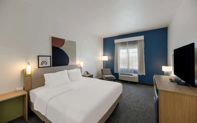 Spark by Hilton Midland South