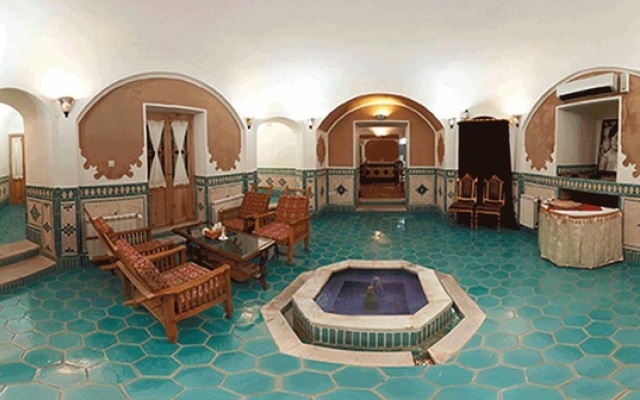 Moshir Al Mamalek Garden