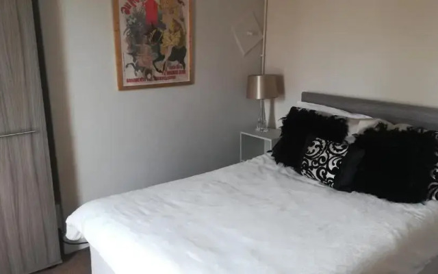 Northdene Theatre Hotel