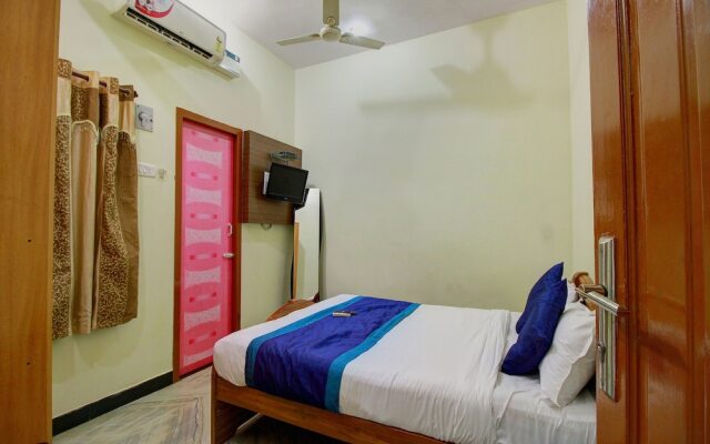 OYO 5672 Vaani Villa