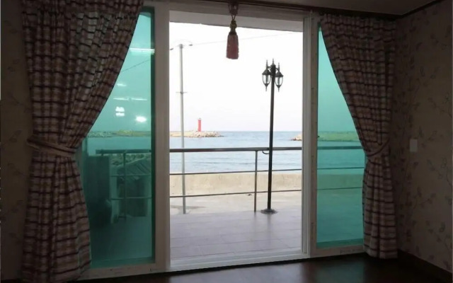Damoa Pension