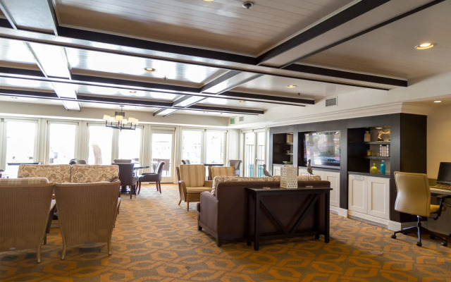 Carlsbad Inn Beach Resort