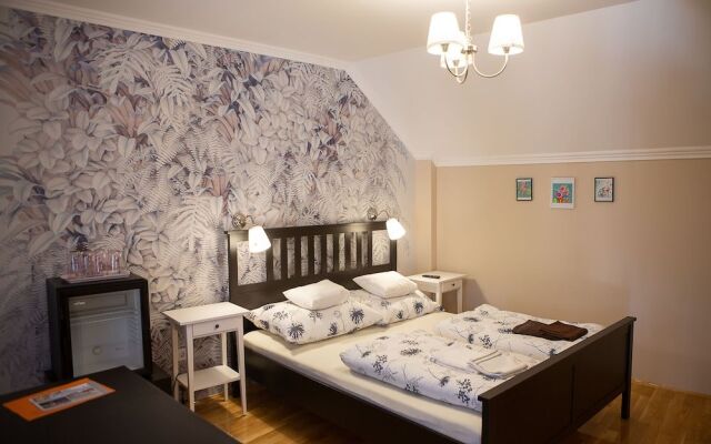 Hunyadi Panzió- Apartmanház