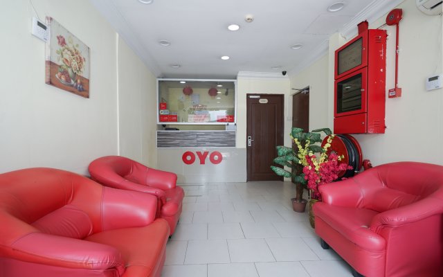 OYO 89717 Budget Star Hotel