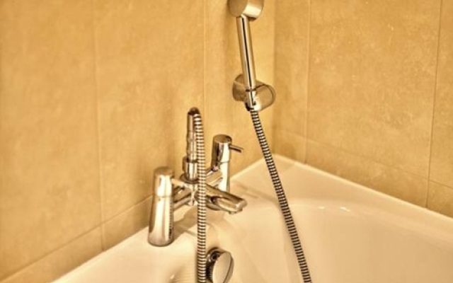 Gateway Serviced Apartments