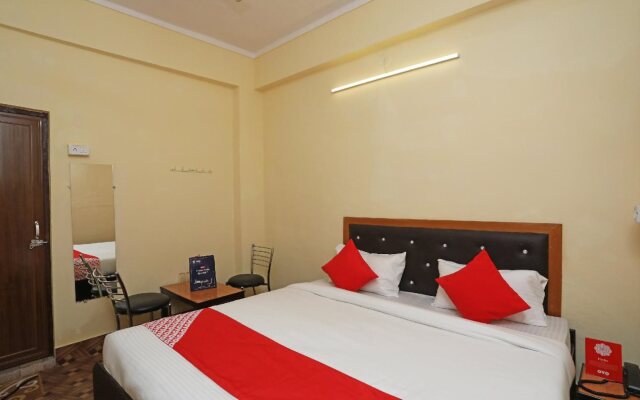 Royal Guest House By OYO Rooms