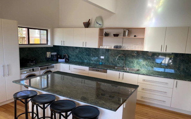 HIDDEN HAVEN Binalong Bay