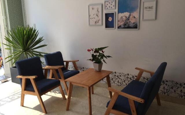 Delicate Hotel & Apartment