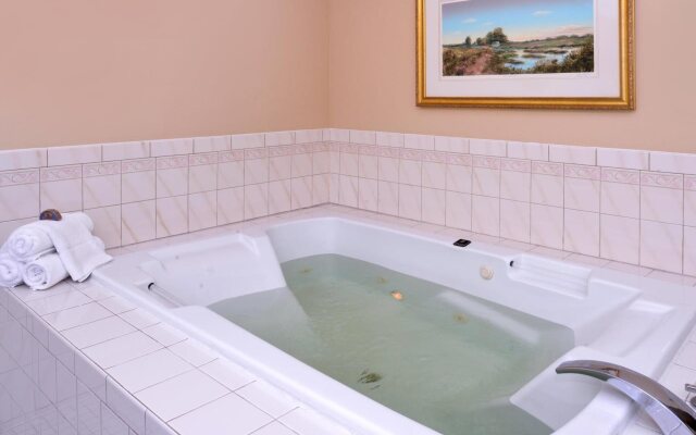 Americas Best Value Inn - Campus View