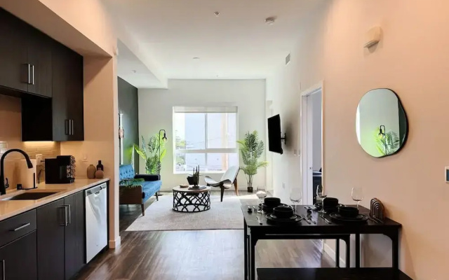 Modern Mid-hollywood Home Sunset View Free Parking