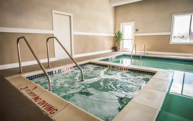 Sleep Inn & Suites Dunmore