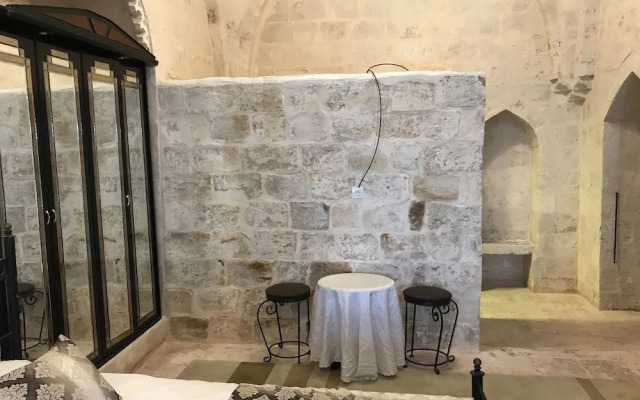 Kasr-I Abbas Hotel
