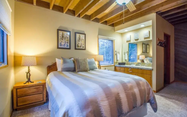 Meadow House Condo 8