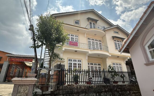SPOT ON 1229 Happy Dream Homestay