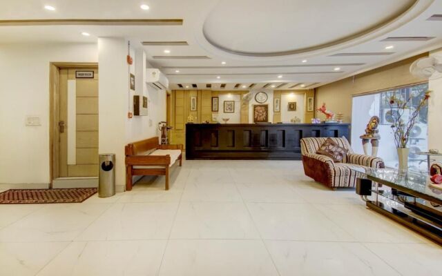 Treebo The Kings Plaza