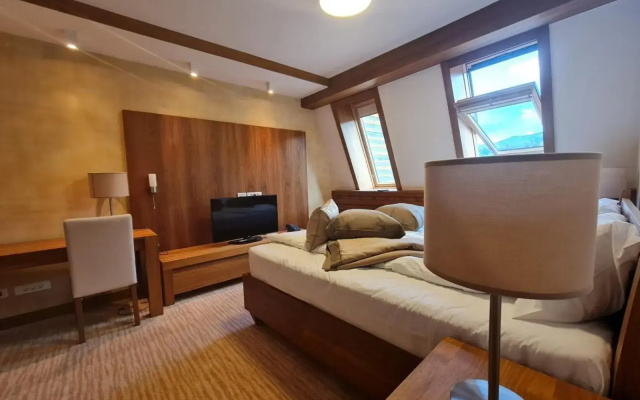 Apartment B513