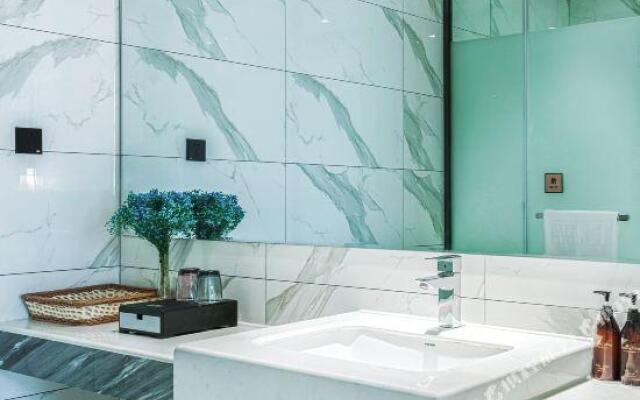 H Hotel (Hejin Xingeng Street)