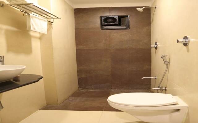 OYO 9953 Hotel Alankar