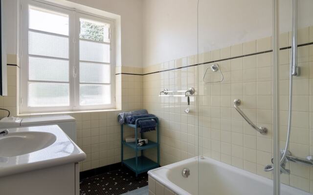 Quaint Holiday Home in Payzac With Garden