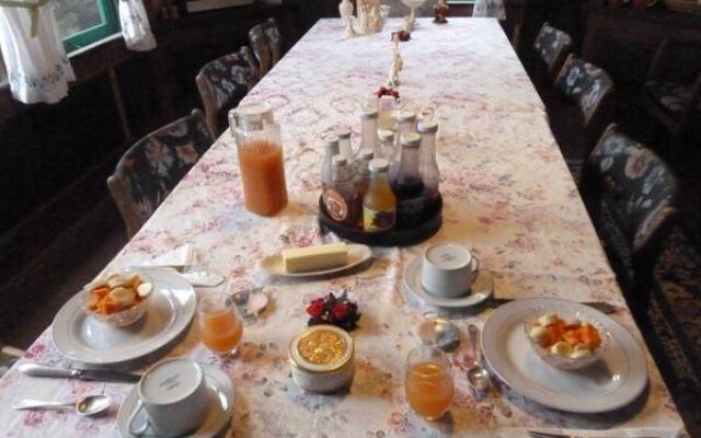 Maureen's Bed & Breakfast