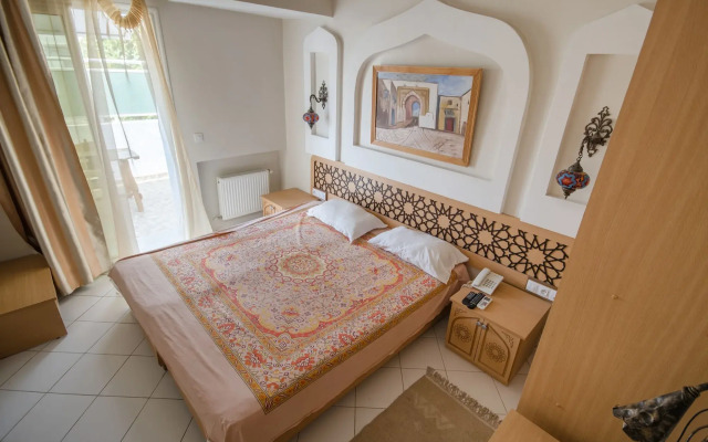 Hotel Saheb Ettabaa